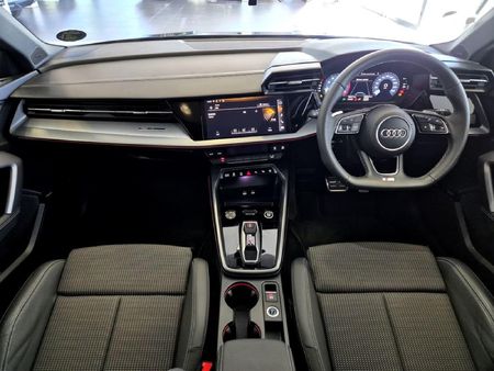 2025-Audi-A3-Sportback-35-TFSI-Auto_10