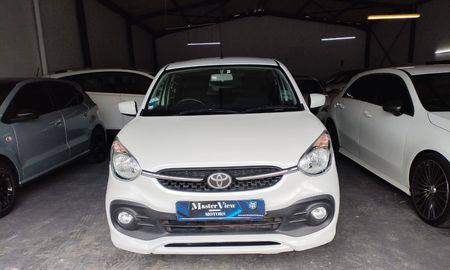 2025-Toyota-Vitz-10-XR_4
