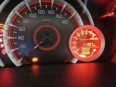 2025-Toyota-Vitz-10-XR_6