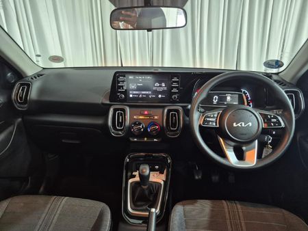 2024-Kia-Sonet-15-LX_17