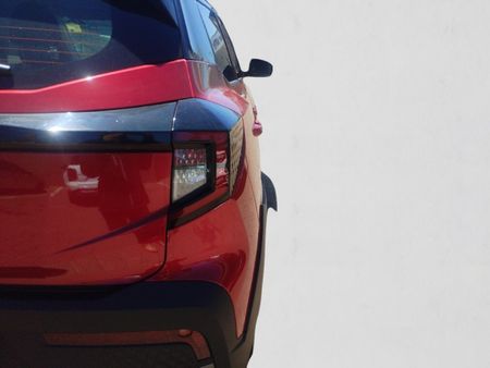 2026-Mahindra-XUV-3XO-12T-MX2_11