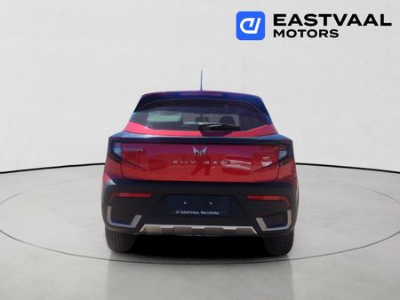 2026-Mahindra-XUV-3XO-12T-MX2_5