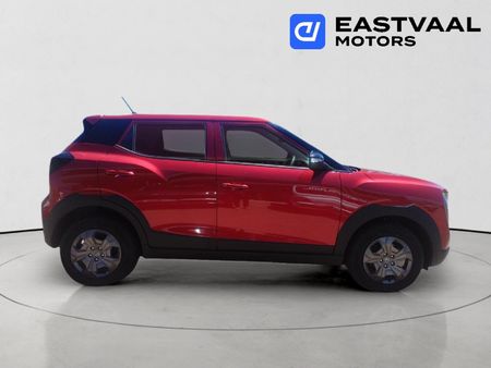2026-Mahindra-XUV-3XO-12T-MX2_7