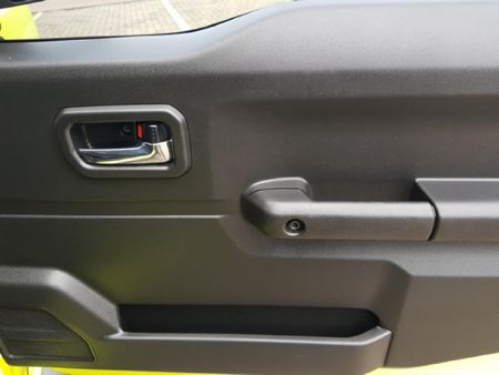 2020-Suzuki-Jimny-15-GLX-Auto_6