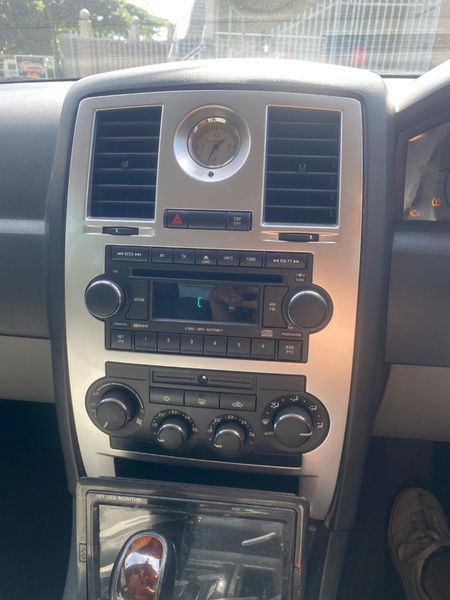2006-Chrysler-300C-57-Hemi-V8-Auto_9