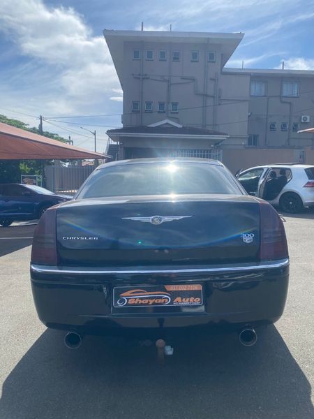 2006-Chrysler-300C-57-Hemi-V8-Auto_6