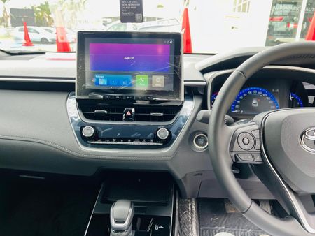 2026-Toyota-Corolla-Cross-18-XS_9