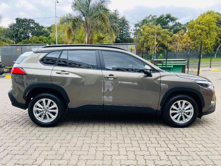 2026-Toyota-Corolla-Cross-18-XS_2