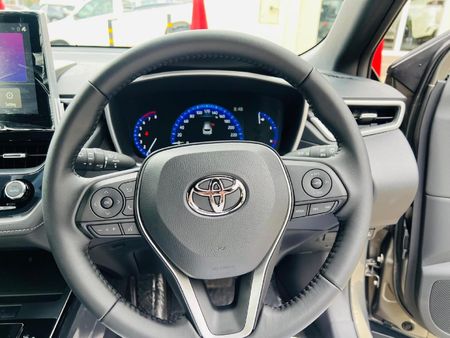 2026-Toyota-Corolla-Cross-18-XS_5