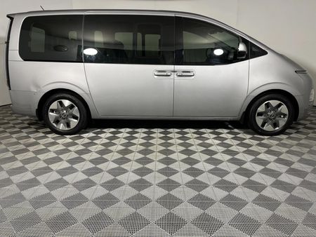 2025-Hyundai-Staria-22d-Elite-Auto_17