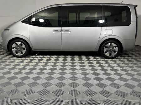 2025-Hyundai-Staria-22d-Elite-Auto_19