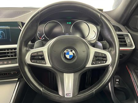 2019-BMW-3-Series-330i-M-Sport-Launch-Edition_11
