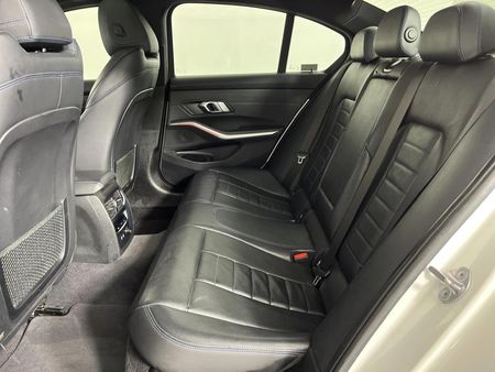 2019-BMW-3-Series-330i-M-Sport-Launch-Edition_3