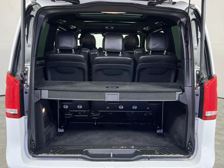 2020-Mercedes-Benz-V-Class-V-250d-Avantgarde-Auto_15