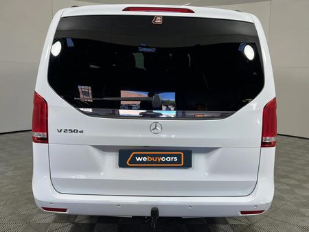 2020-Mercedes-Benz-V-Class-V-250d-Avantgarde-Auto_19