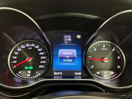2020-Mercedes-Benz-V-Class-V-250d-Avantgarde-Auto_2