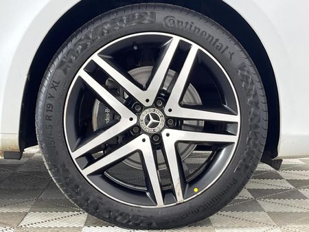 2020-Mercedes-Benz-V-Class-V-250d-Avantgarde-Auto_5
