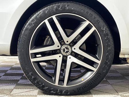 2020-Mercedes-Benz-V-Class-V-250d-Avantgarde-Auto_7