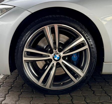 2015-BMW-3-Series-335i-M-Sport-Auto_9