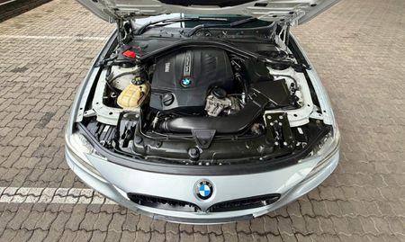 2015-BMW-3-Series-335i-M-Sport-Auto_11