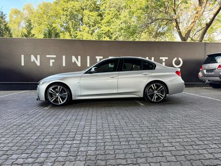 2015-BMW-3-Series-335i-M-Sport-Auto_1
