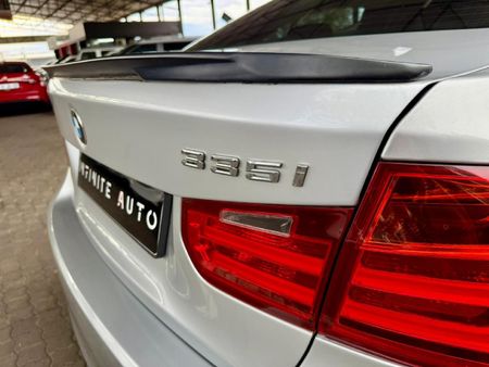 2015-BMW-3-Series-335i-M-Sport-Auto_4