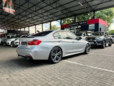 2015-BMW-3-Series-335i-M-Sport-Auto_5