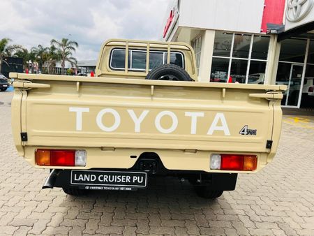 2026-Toyota-Land-Cruiser-79-28-GD-6-Single-Cab_3