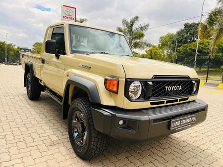 2026-Toyota-Land-Cruiser-79-28-GD-6-Single-Cab_5