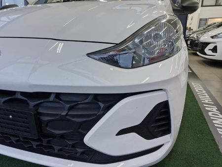2024-Hyundai-Grand-i10-12-Motion-Auto_7