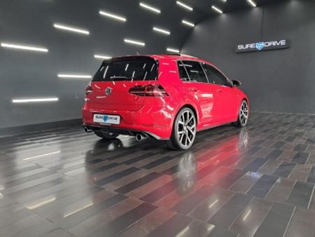 2018-Volkswagen-Golf-VII-GTI-20-TSI-Auto_10