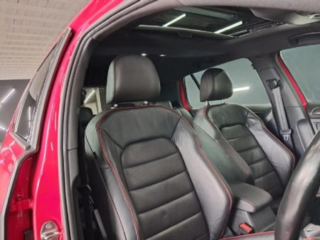 2018-Volkswagen-Golf-VII-GTI-20-TSI-Auto_27