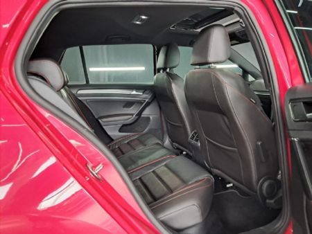 2018-Volkswagen-Golf-VII-GTI-20-TSI-Auto_28