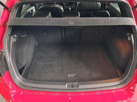 2018-Volkswagen-Golf-VII-GTI-20-TSI-Auto_8
