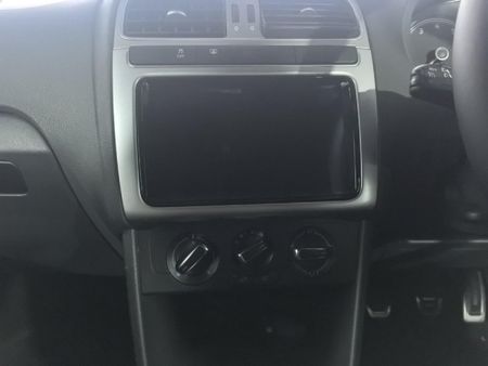 2026-Volkswagen-Polo-10-TSI_10