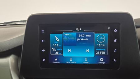 2025-Toyota-Starlet-Toyota-Starlet-15L-Xs-AT-75I_10