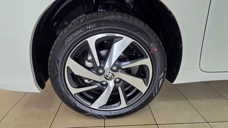 2025-Toyota-Starlet-Toyota-Starlet-15L-Xs-AT-75I_5