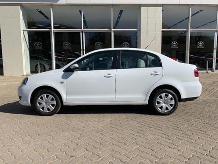 2017-Volkswagen-Polo-Vivo-GP-14-Trendline_3
