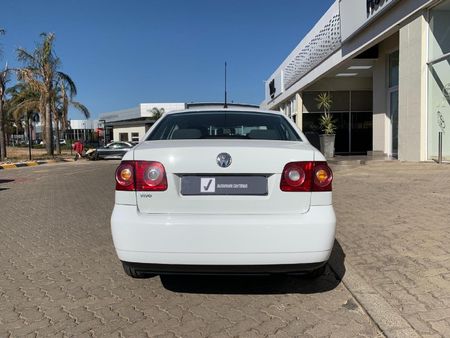 2017-Volkswagen-Polo-Vivo-GP-14-Trendline_5