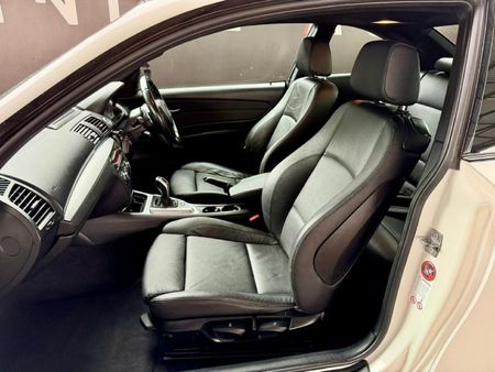 2010-BMW-1-Series-135i-Coupe-M-Sport-Auto_14