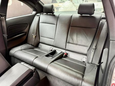 2010-BMW-1-Series-135i-Coupe-M-Sport-Auto_15