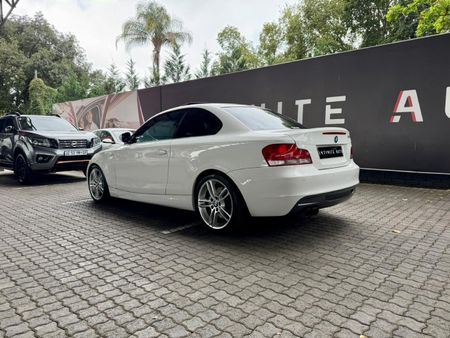 2010-BMW-1-Series-135i-Coupe-M-Sport-Auto_2