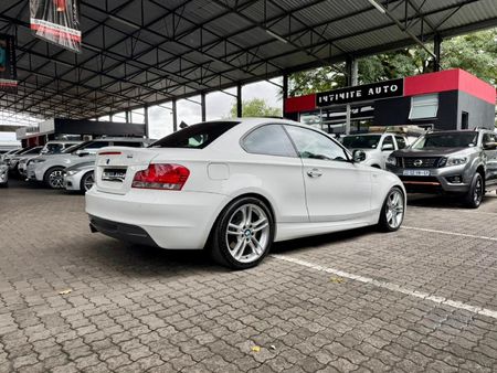 2010-BMW-1-Series-135i-Coupe-M-Sport-Auto_4