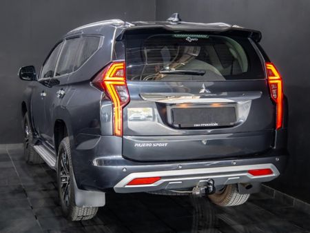 2022-Mitsubishi-Pajero-Sport-24D-4x4-Exceed-Auto_10