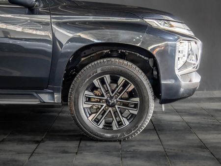 2022-Mitsubishi-Pajero-Sport-24D-4x4-Exceed-Auto_15