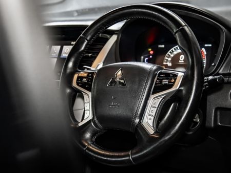 2022-Mitsubishi-Pajero-Sport-24D-4x4-Exceed-Auto_18