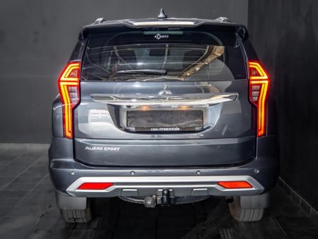 2022-Mitsubishi-Pajero-Sport-24D-4x4-Exceed-Auto_2
