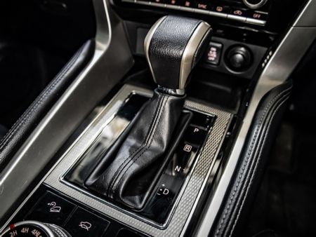 2022-Mitsubishi-Pajero-Sport-24D-4x4-Exceed-Auto_6