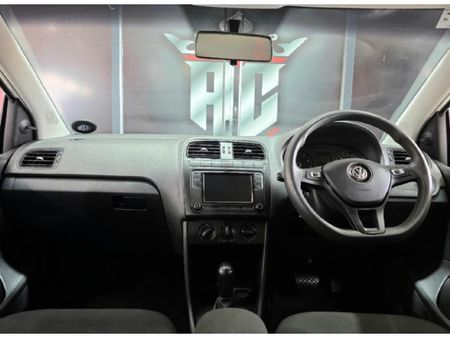 2019-Volkswagen-Polo-Vivo-16-Comfortline-Auto-5-dr_12