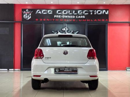 2019-Volkswagen-Polo-Vivo-16-Comfortline-Auto-5-dr_5